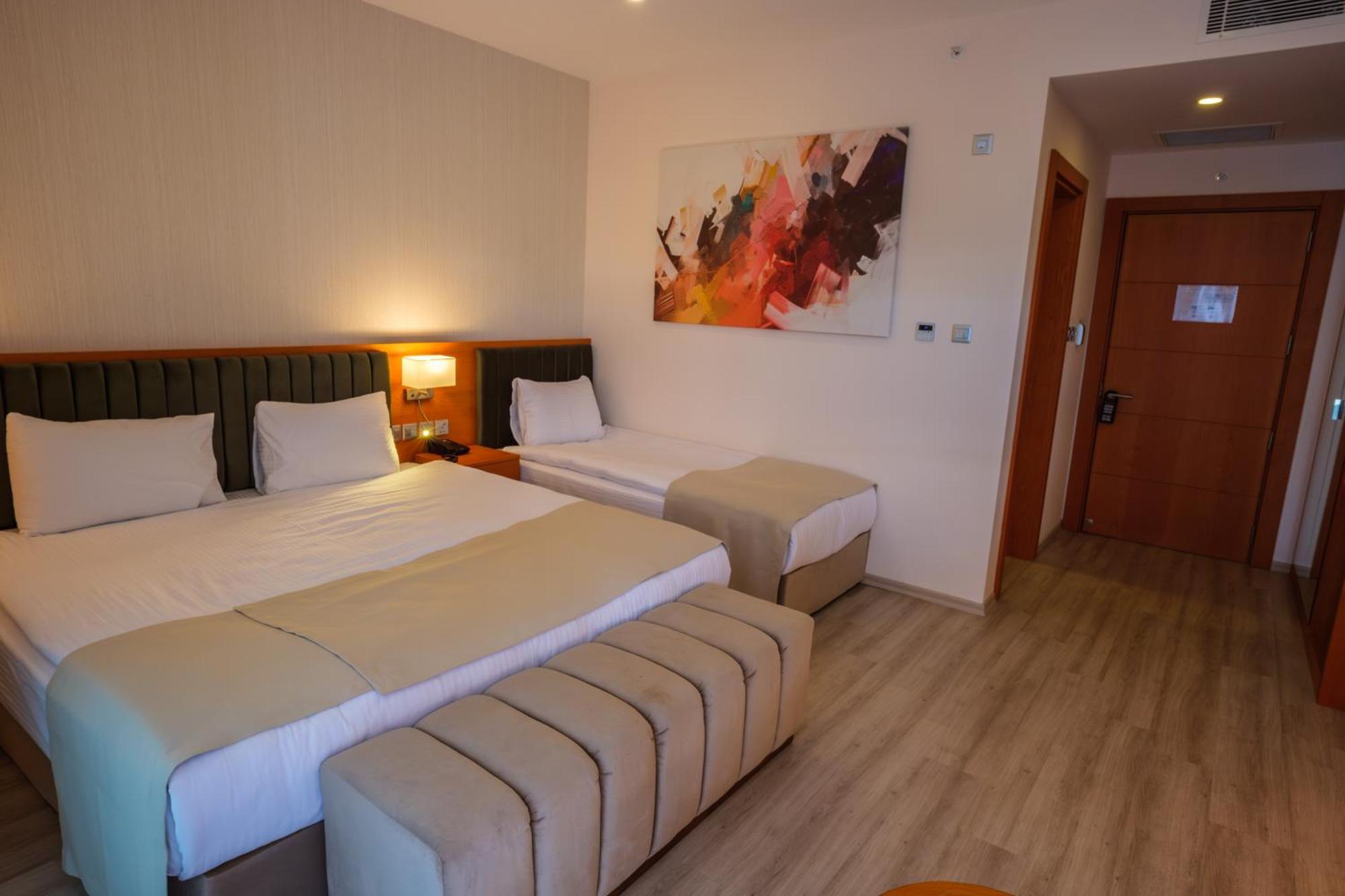 Caddem Inn Hotel 파마구스타 외부 사진