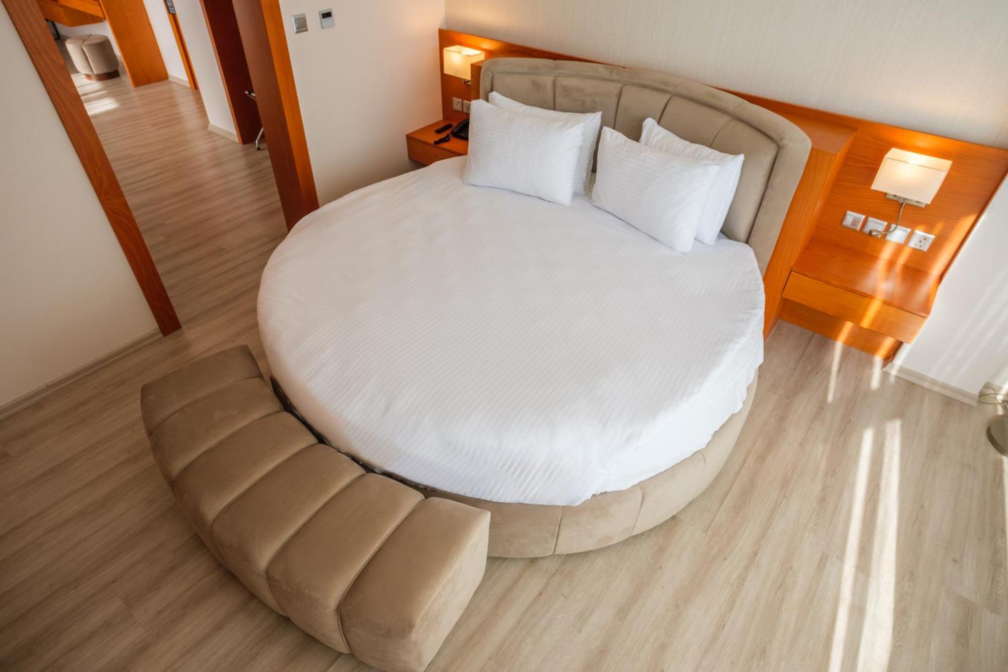 Caddem Inn Hotel 파마구스타 외부 사진