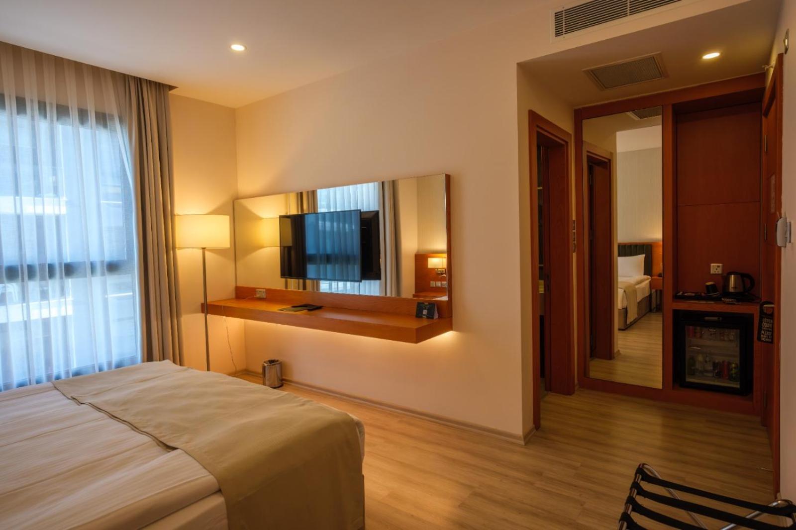 Caddem Inn Hotel 파마구스타 외부 사진